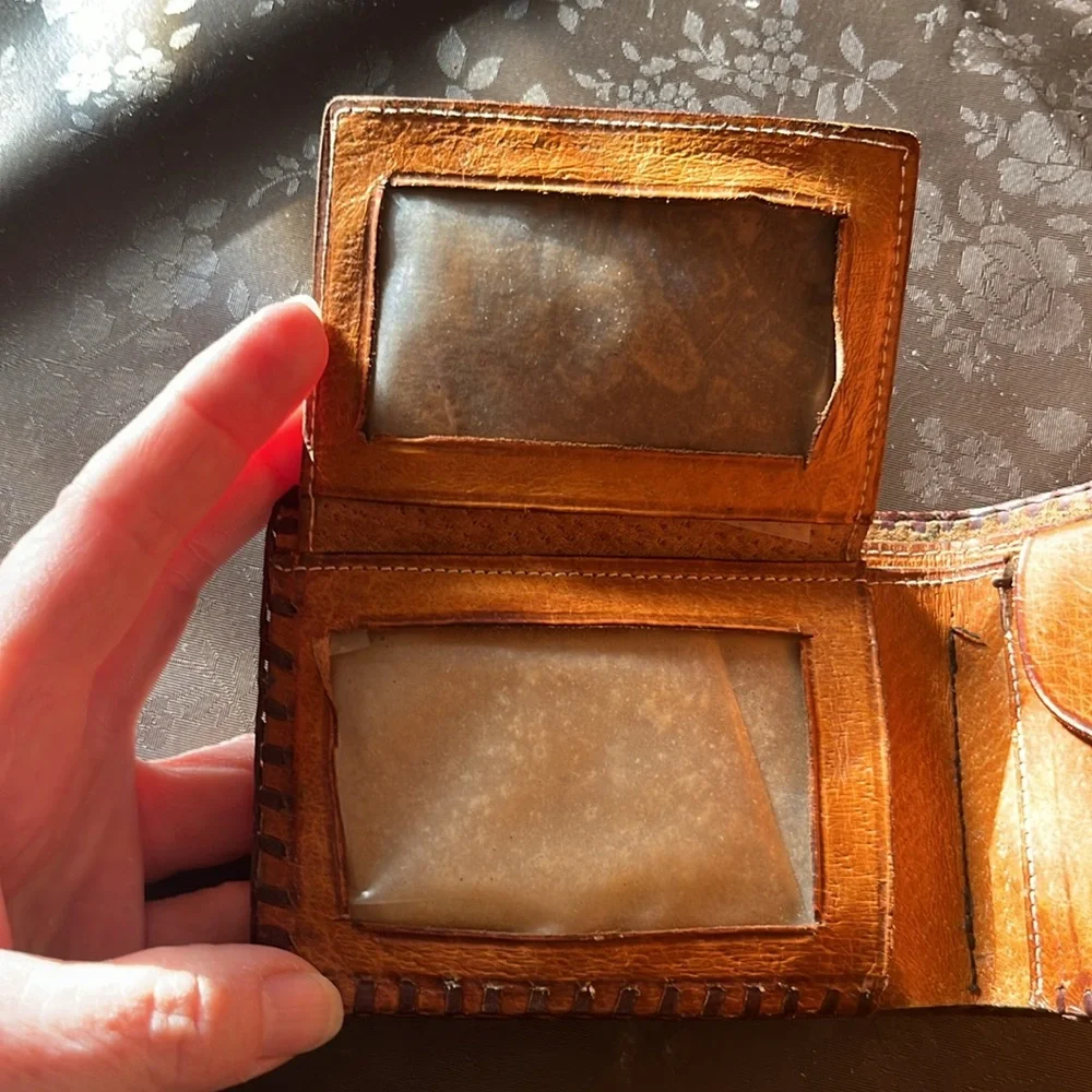Vintage Embossed leather, bifold wallet, horse , Mexico - Picture 8 of 16